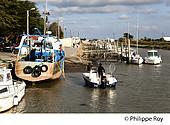 85F03440.jpg